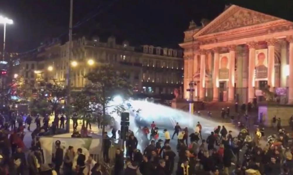 Βρυξέλλες: Επεισόδια μεταξύ διαδηλωτών και αστυνομίας μετά τον θάνατο του 23χρονου